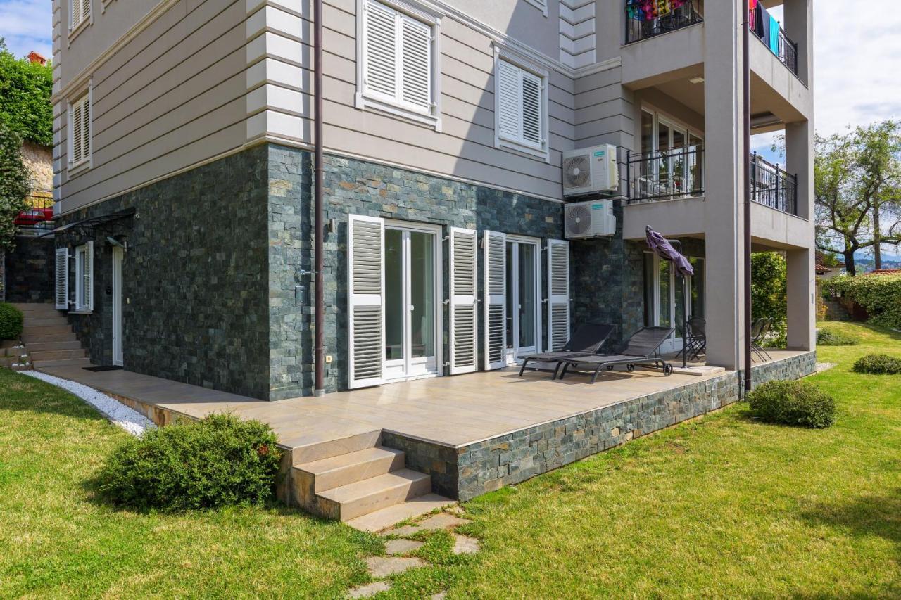 Pobri Design Apartments Волоско Екстериор снимка